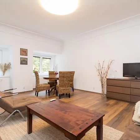 Appartement Budyne Ii. Budyne nad Ohri
