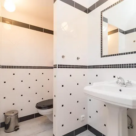 Budyne Ii. Apartment Budyne nad Ohri