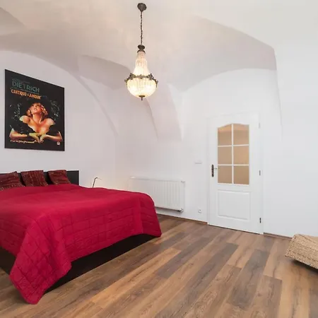 Budyne Ii. Apartment *