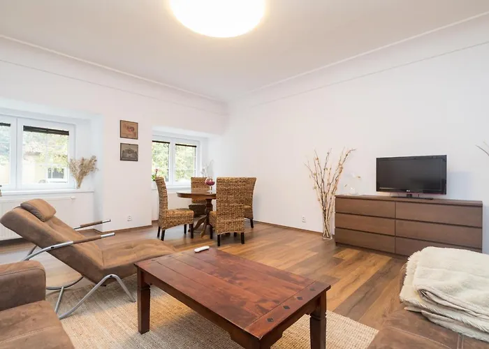 Appartement Budyne Ii. Budyne nad Ohri